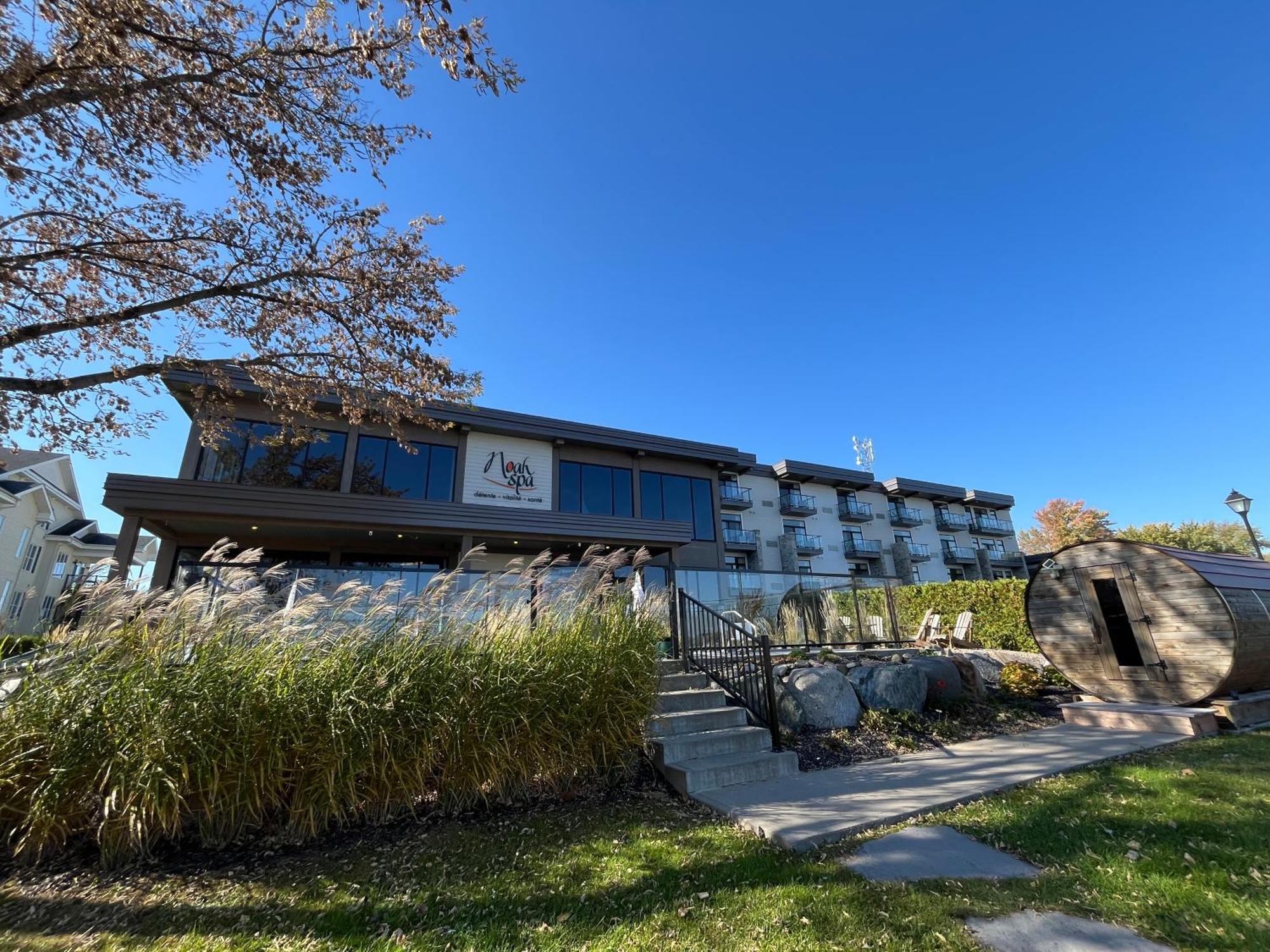 La Cache Du Lac Champlain Hotel Venise-en-Quebec Exterior photo